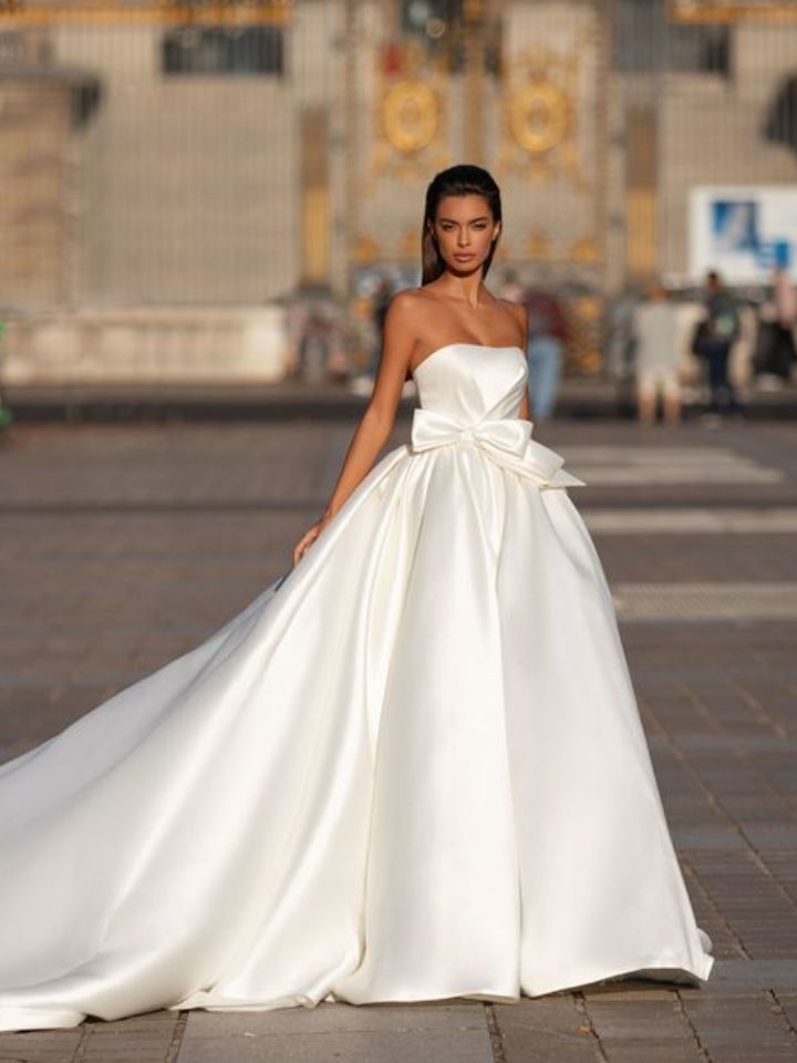 Milla Nova-ウエディングドレス